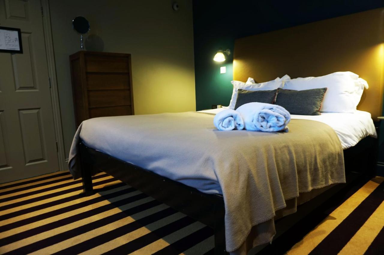 The Penny Farthing Hotel Berkhamsted Bagian luar foto