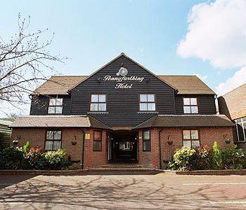 The Penny Farthing Hotel Berkhamsted Bagian luar foto
