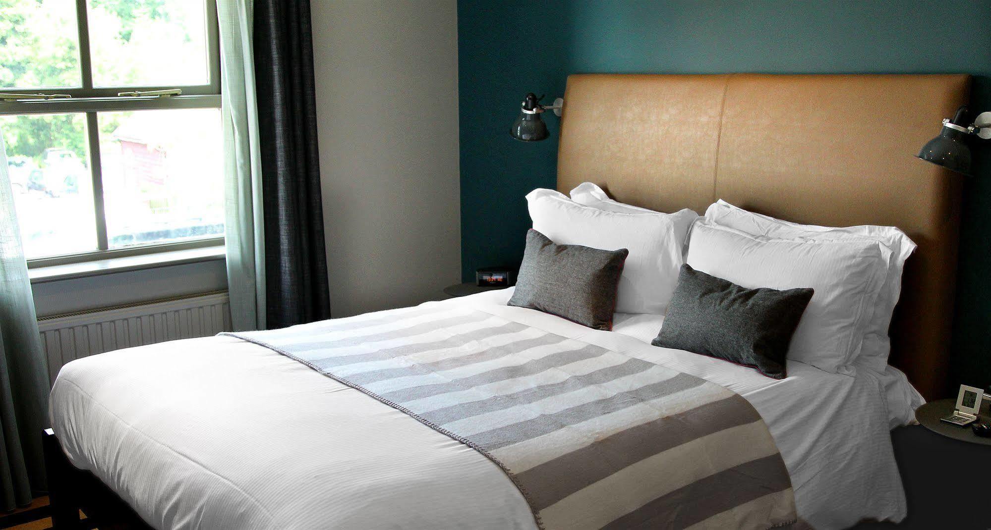 The Penny Farthing Hotel Berkhamsted Bagian luar foto